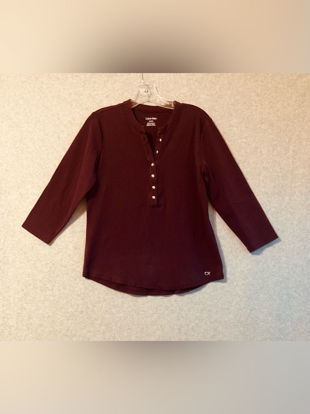 Calvin Klein Wine Button-Front 3/4 Sleeve Top Sz M